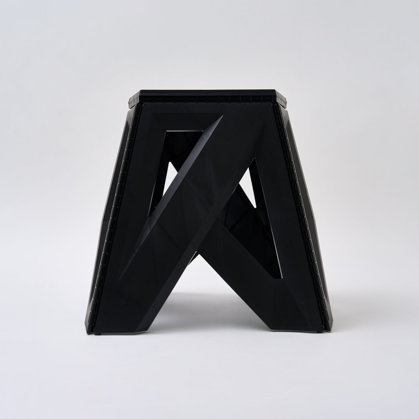 NMU FOLDABLE CHAIR 39cm