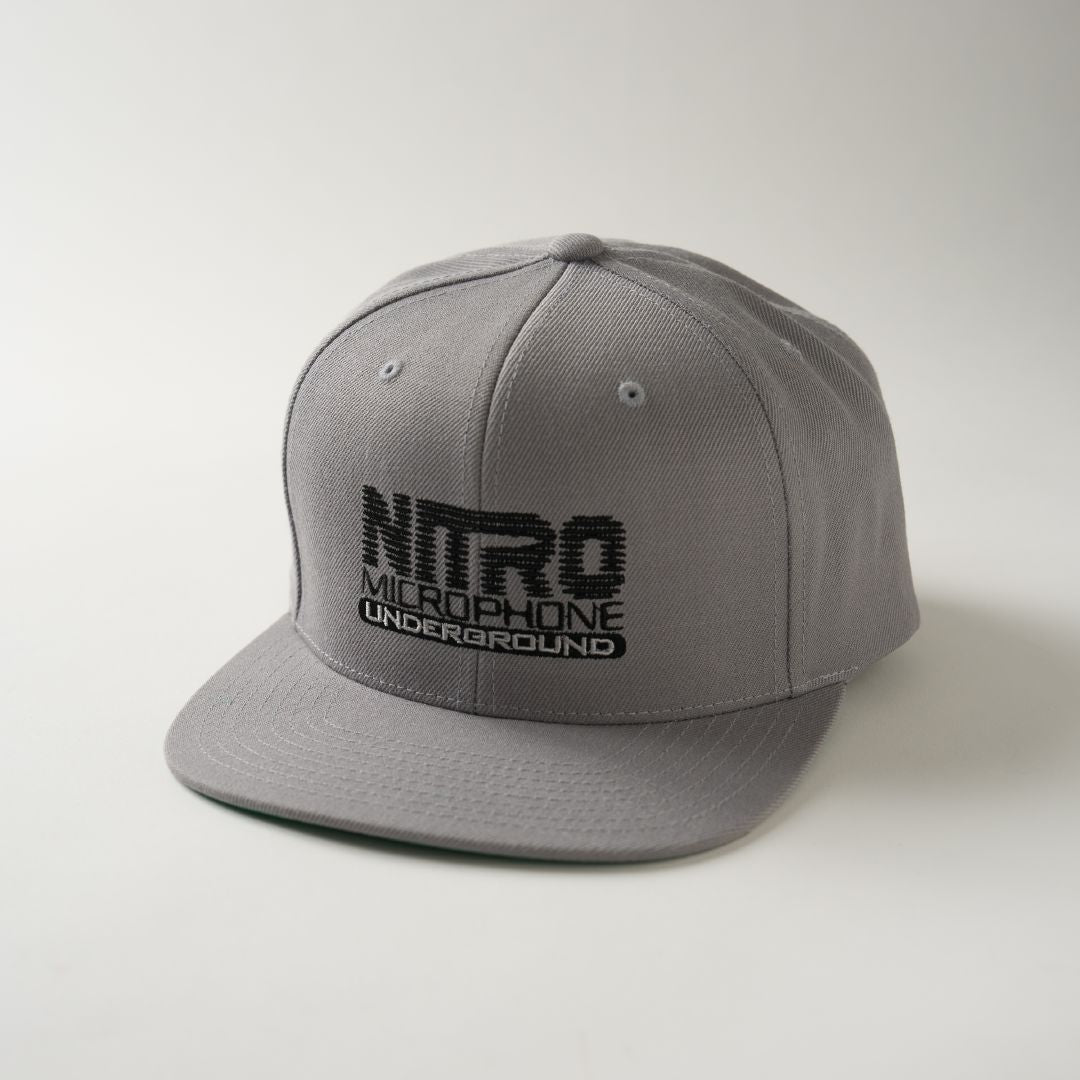 NMU LOGO FLAT VISOR SNAPBACK CAP / SILVER