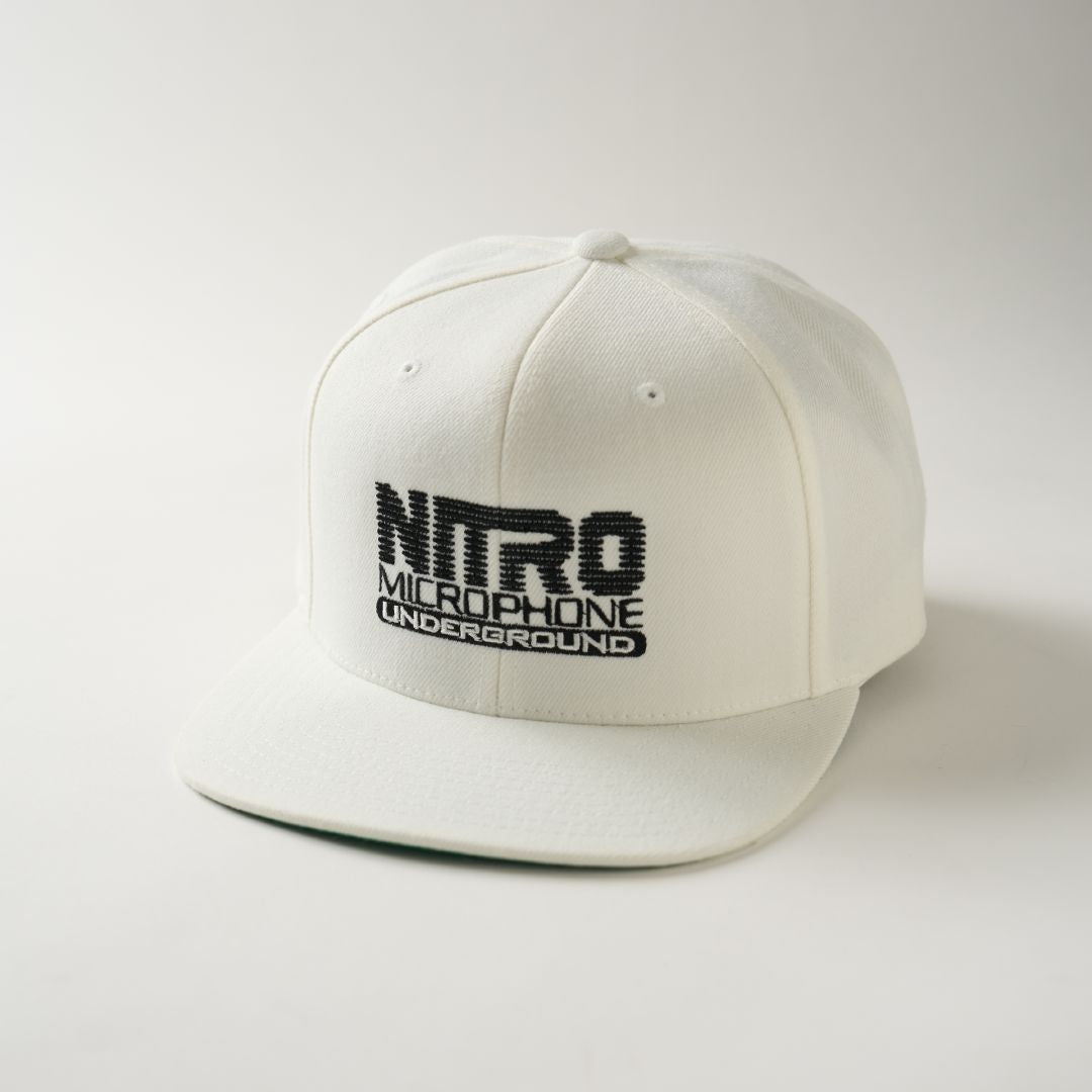 NMU LOGO FLAT VISOR SNAPBACK CAP / WHITE